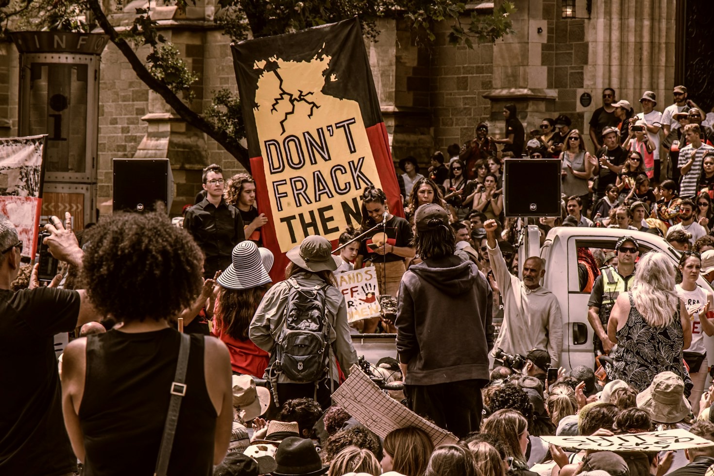 El poder ciudadano como motor del cambio institucional